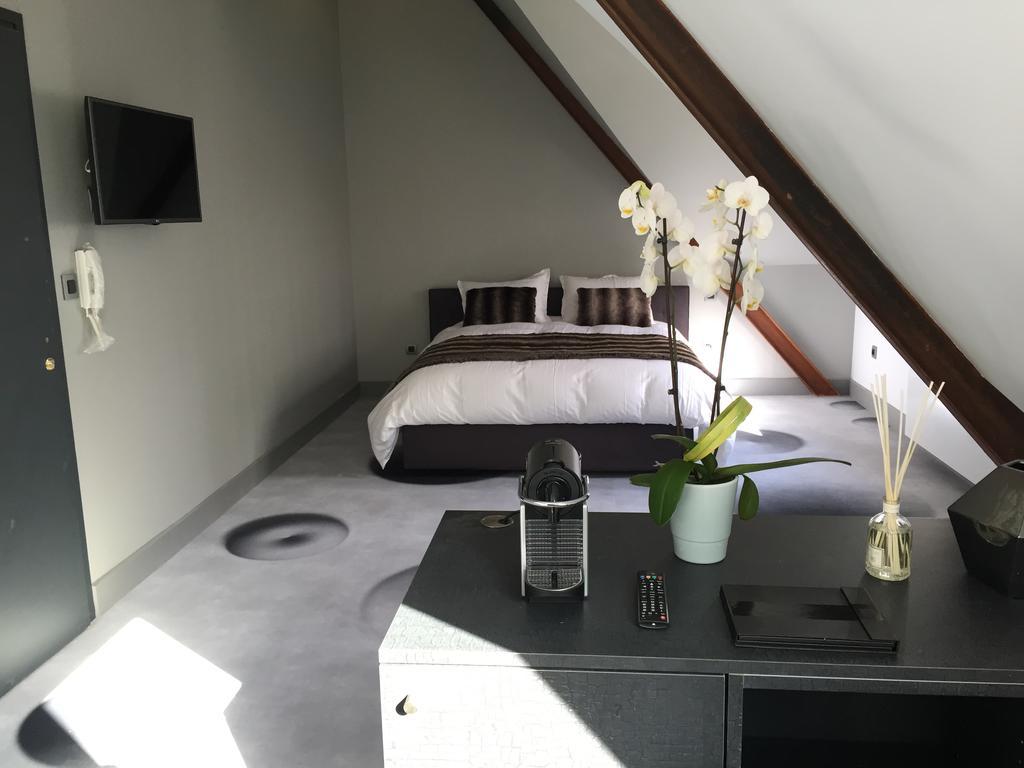 Le Domaine Des Loups Hotel Souchez Екстериор снимка