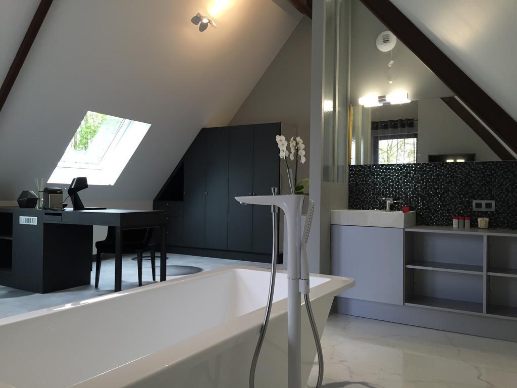 Le Domaine Des Loups Hotel Souchez Екстериор снимка